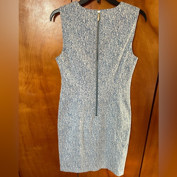 New without tags Calvin Klein Elegant Blue Patterned Sleeveless Dress Size 10 - Picture 4 of 10